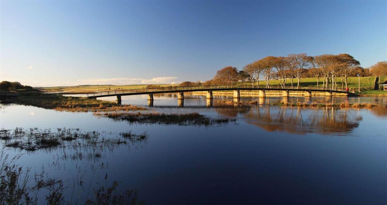 Highland Caravan Hotell Wick  Exteriör bild